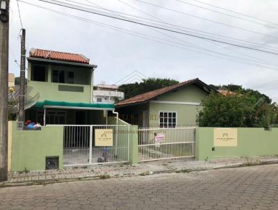 Casa para Venda, em Bombinhas, bairro JOSÉ AMANDIO, 5 dormitórios, 3 banheiros, 1 suíte, 2 vagas